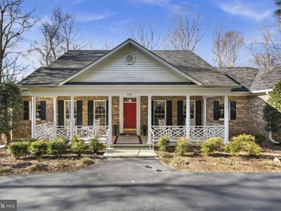 7931 Wolf Run Hills Rd, Fairfax Station, VA, 22039