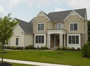 7831 Calvert Ct, Dublin, OH 43016