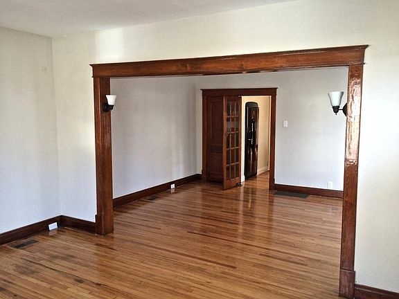 3rd image of 7236 Lyndover Pl