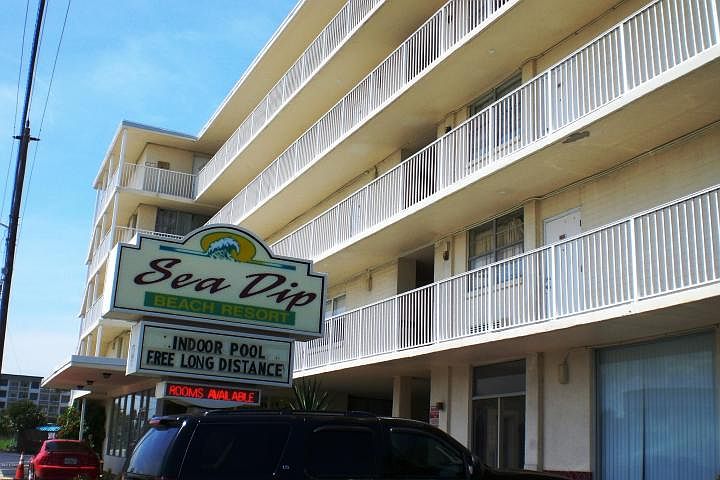 1st image of 1233 S Atlantic Ave #124