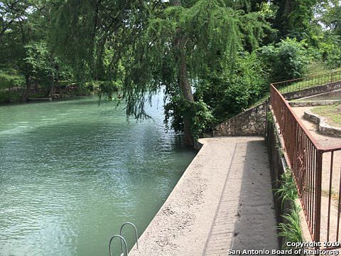 2nd image of 374 Guadalupe River Dr