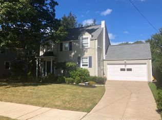 21072 Kenwood Ave, Rocky River, OH 44116