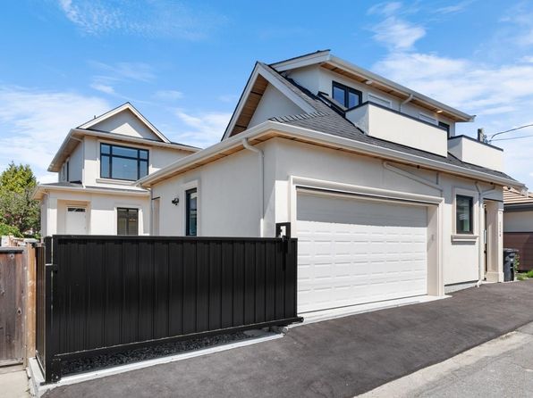2246 W 20th Ave, Vancouver, BC V6L 1G3