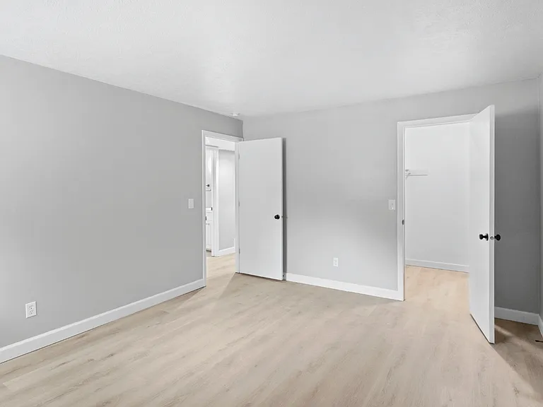 2x2 Renovated Bedroom 2x2 Renovated Bedroom