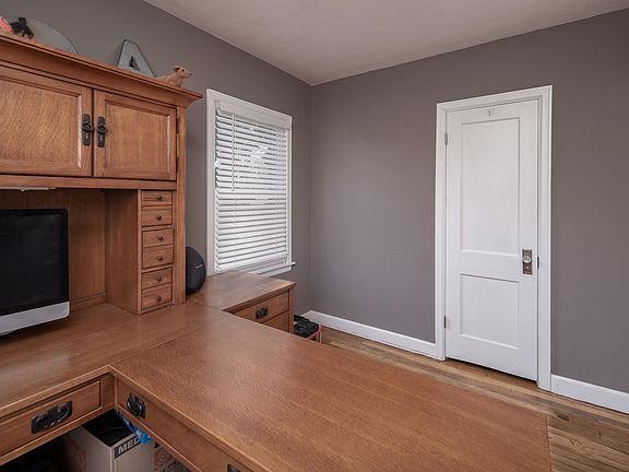 3rd image of 3437 Fillmore Ln