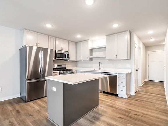 5th image of W219N16263 Primrose Ct #1