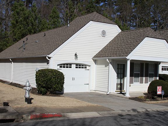 Main view of the house