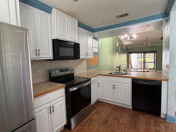 5th image of 441 Prestwick Pl