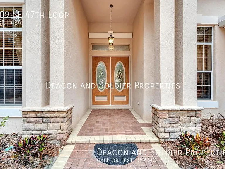609 SE 47th Loop — Photo 2