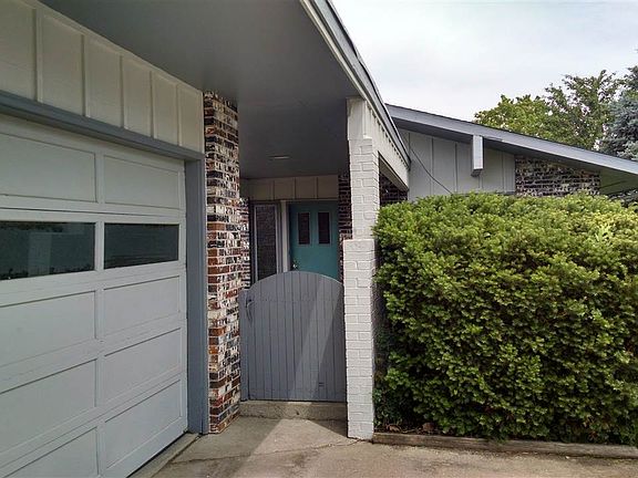 2nd image of 1001 Pioneer Dr