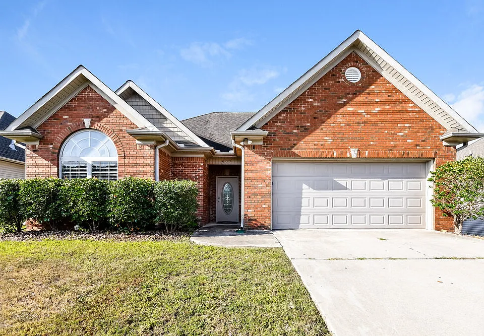 600 Waterford Ln