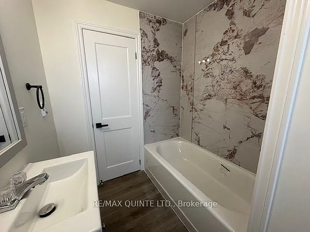 172 Queen St #2 — Photo 11