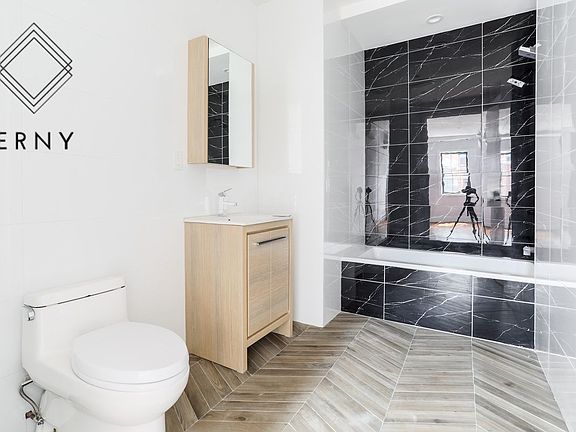 4th image of 241 Marion St #1F