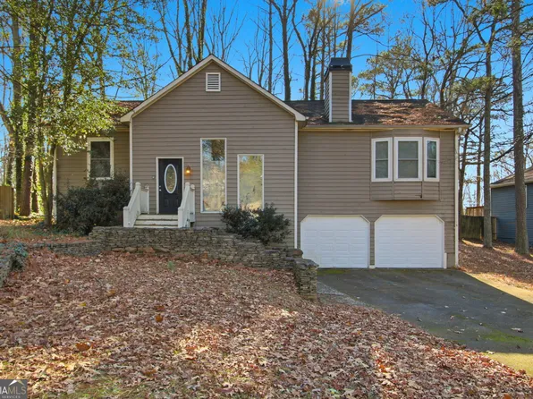 5554 Emerald Way, Acworth, GA 30102