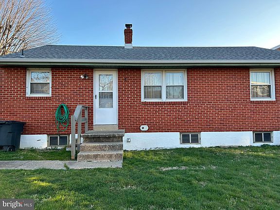 2nd image of 308 Chapel Ave