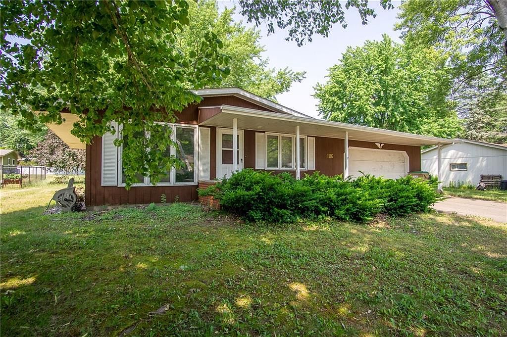1116 Fox Run Drive, Chippewa Falls, WI 54729 Zillow