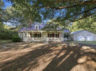 636 Stoney Creek Church Rd, Burlington, NC 27217