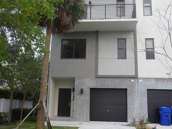 2nd image of 556 SE 1st Cir #556