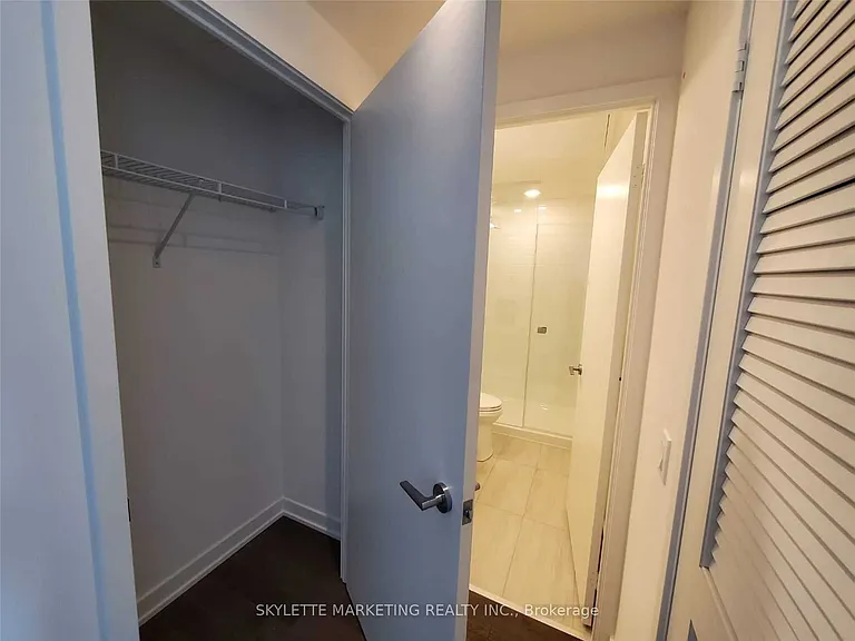 25 Richmond St E #1917 — Photo 6