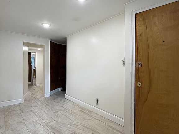 2nd image of 819 Bergen Ave #1