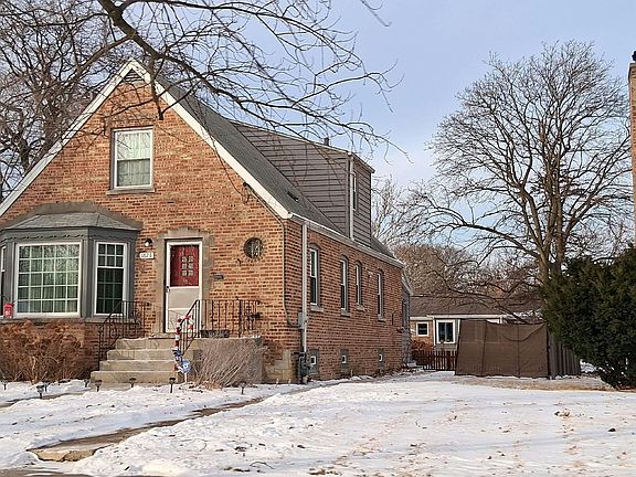 2nd image of 1828 187th St