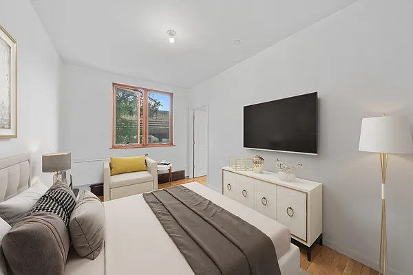 Rented by Vector New York, LLC | media 8