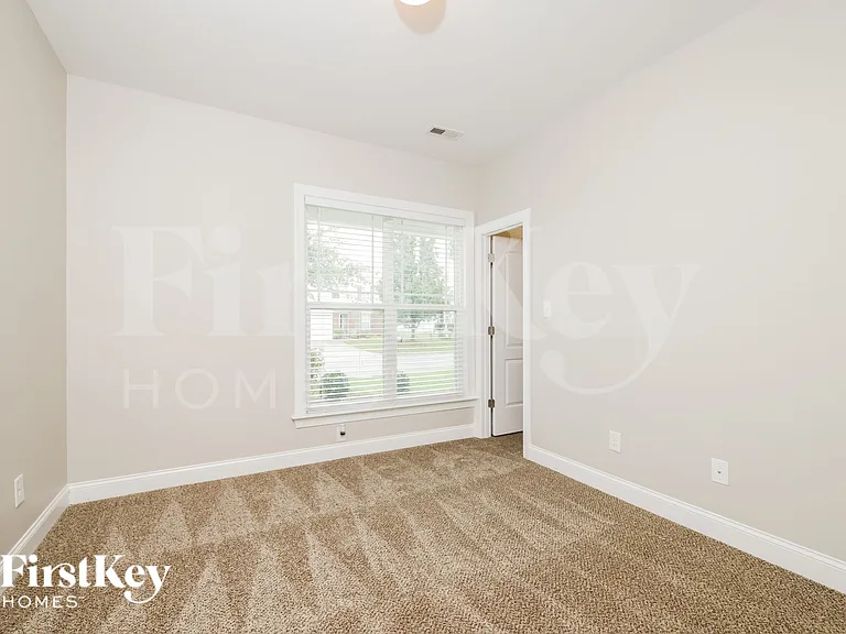 117 Saintsbury Pl — Photo 13