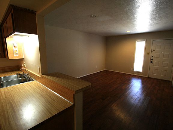 4th image of 2407 Bandera Dr #2407A