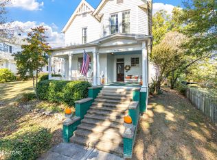 407 E 2nd Ave, Lenoir City, TN 37771