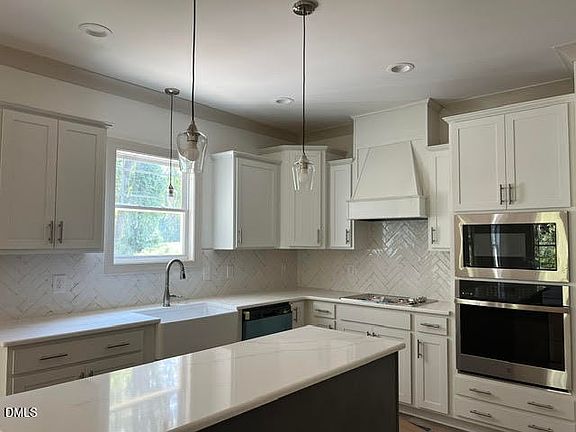 2nd image of 119 Big Pine Rd
