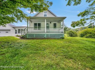 1313 Buckwheat Hollow Rd, Monroe Township, PA 18636