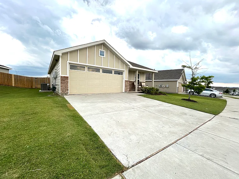 2709 Turtle Dove Dr — Photo 2