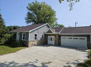 809 Delamere Ave, Racine, WI 53403