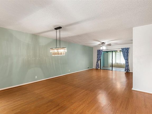 5th image of 655 BROADMOOR CIRCLE