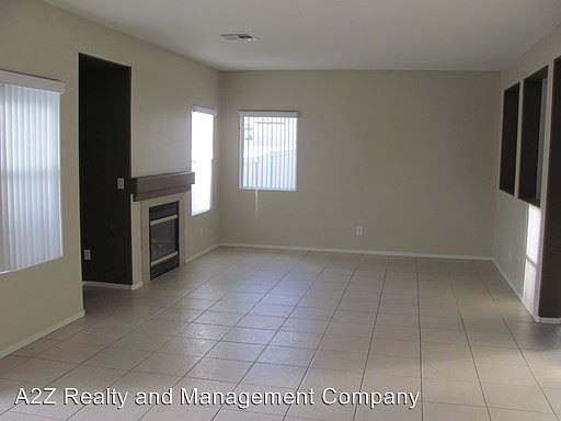 4th image of 4825 /quartz Crest St