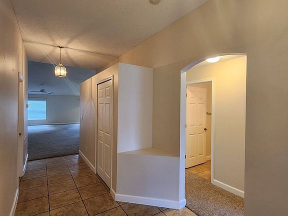 2nd image of 1217 Auburn Lakes Dr