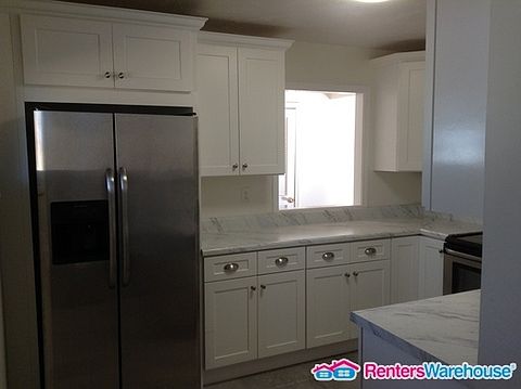 3rd image of 4985 Crowe Dr