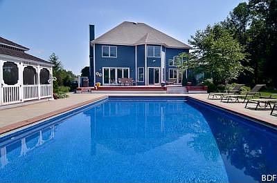 4th image of 5240 Stockbridge Ct