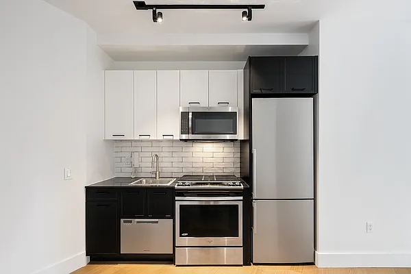 Rented by Pinnacle City Living | media 9