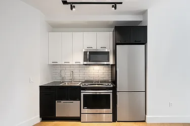 Rented by Pinnacle City Living