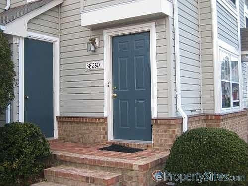 1st image of 3829 New Riv