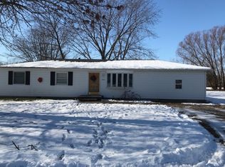205 McKinley St, Pana, IL