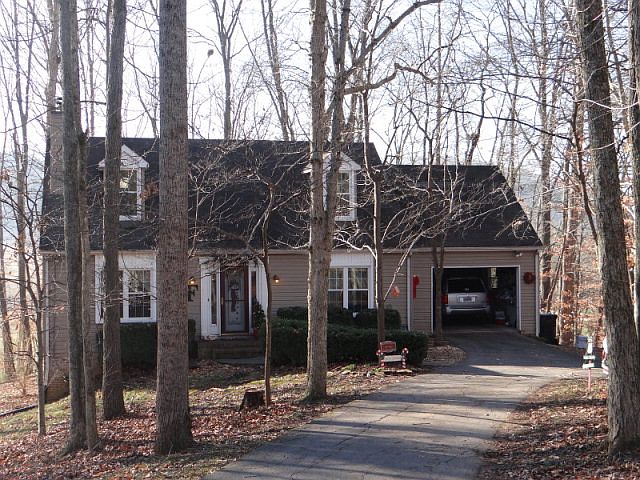 1st image of 3525 Cherokee Dr