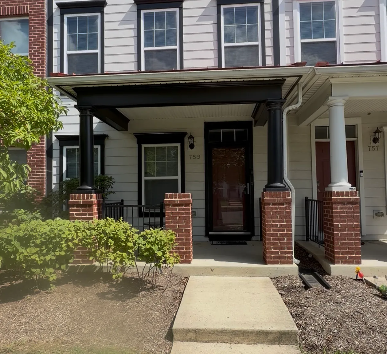 3 bed, 3.5 bath, 1440 sqft, $4,500 — Photo 1