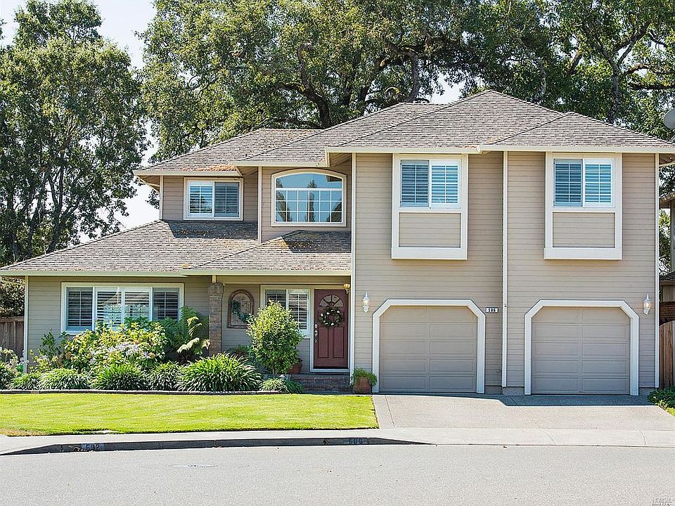 1st image of 586 Peppertree Dr