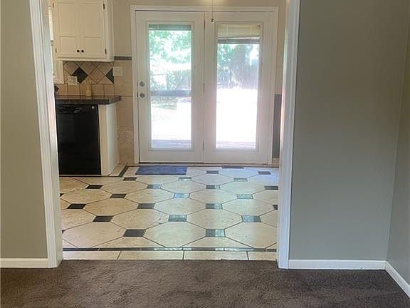 3rd image of 7112 N Chas Dr