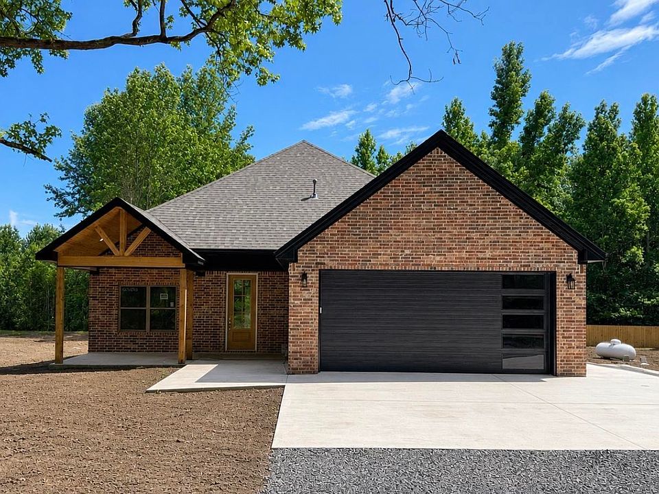 1st image of 1213 E Carmichael Rd