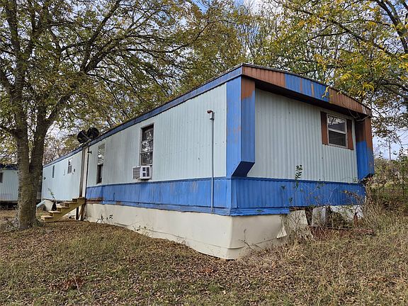 3rd image of 1386 Palmyra Rd