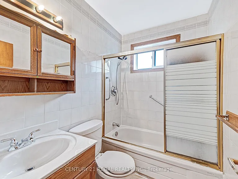 79 Combermere Dr — Photo 13