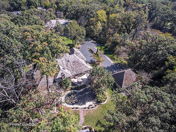 3rd image of 19800 S Woodside Dr